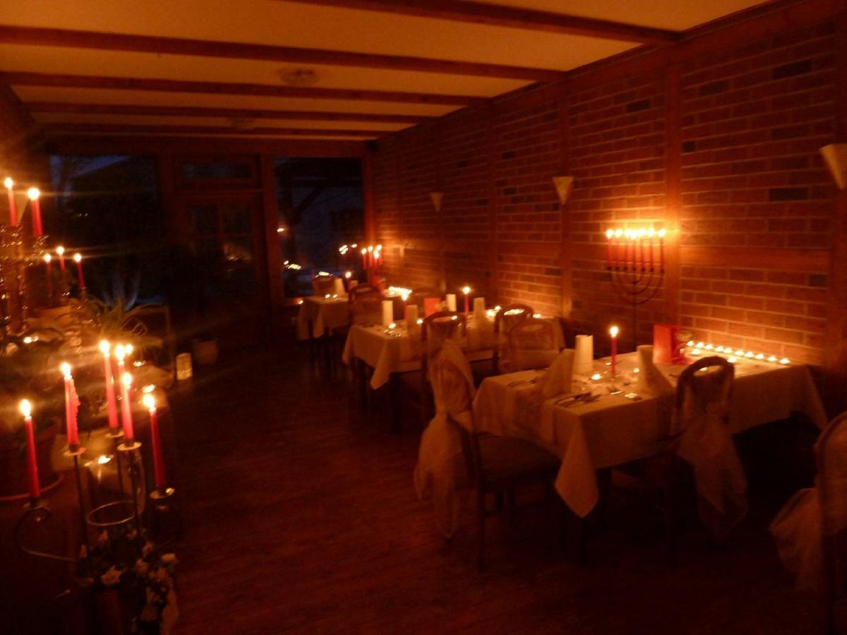 Genthin Landgasthof Deinert מראה חיצוני תמונה